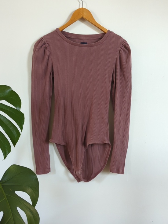 GAP Tops - Gap Long Sleeved Bodysuit